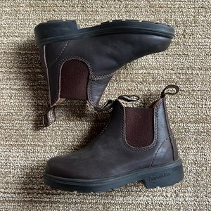 Kids Blundstones size 9